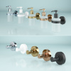 Набор аксессуаров для ванной 2 в 1 Wellsee Finishing Touch: дозатор для мыла и крючок 182511001